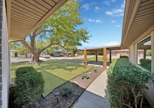 Photo 4 of Single family home for sale at 4212 Ken Michael Ct, North Richland Hills, TX 76180 | MLS# 21395105 | Listing updated on 2026-10-05