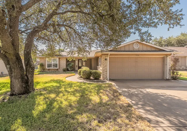 Photo 1 of Single family home for sale at 3713 Quail Run, Granbury, TX 76049 | MLS# 21395234 | Listing updated on 2026-09-25