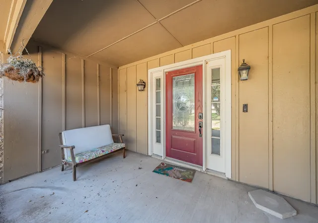 Photo 3 of Single family home for sale at 3713 Quail Run, Granbury, TX 76049 | MLS# 21395234 | Listing updated on 2026-09-25