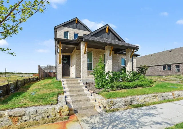 Photo 1 of Single family home for sale at 9324 Laurel Wreath Dr, Mesquite, TX 75126 | MLS# 21377541 | Listing updated on 2026-09-29