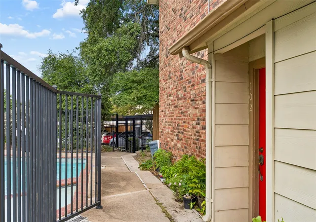 Photo 3 of Condo for sale at 11311 Audelia Rd #102, Dallas, TX 75243 | MLS# 21395334 | Listing updated on 2026-10-07