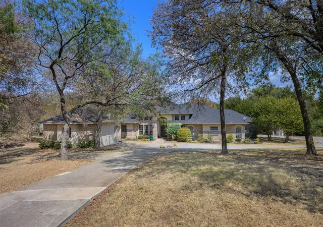Photo 1 of Single family home for sale at 6413 Shoreline Dr, Little Elm, TX 75068 | MLS# 21383226 | Listing updated on 2026-10-03