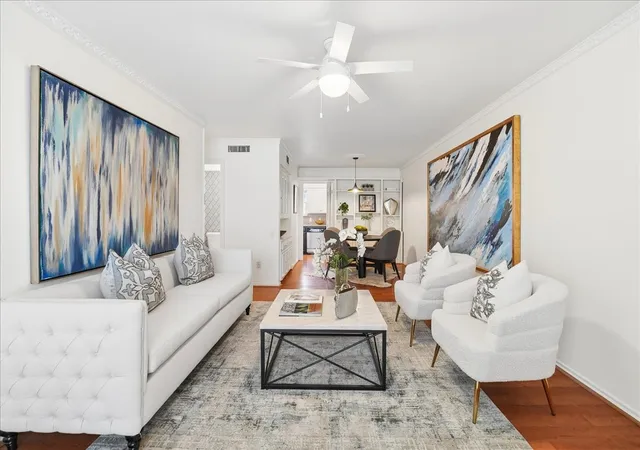 Listing Photo 3 - Condo for sale in building located at 3212 Daniel Ave, University Park, TX 75205 - Unit #D