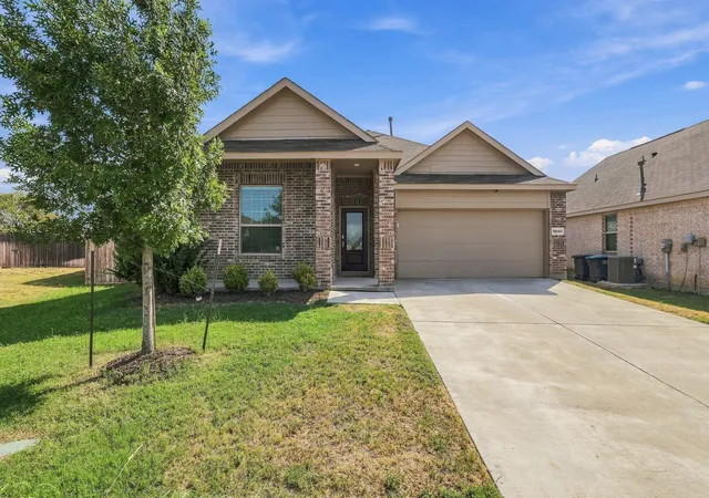 Single family home for sale at 14840 Grey Feather Trl, Haslet, TX 76052 | MLS# 21387144 | Listing updated on 2026-09-25