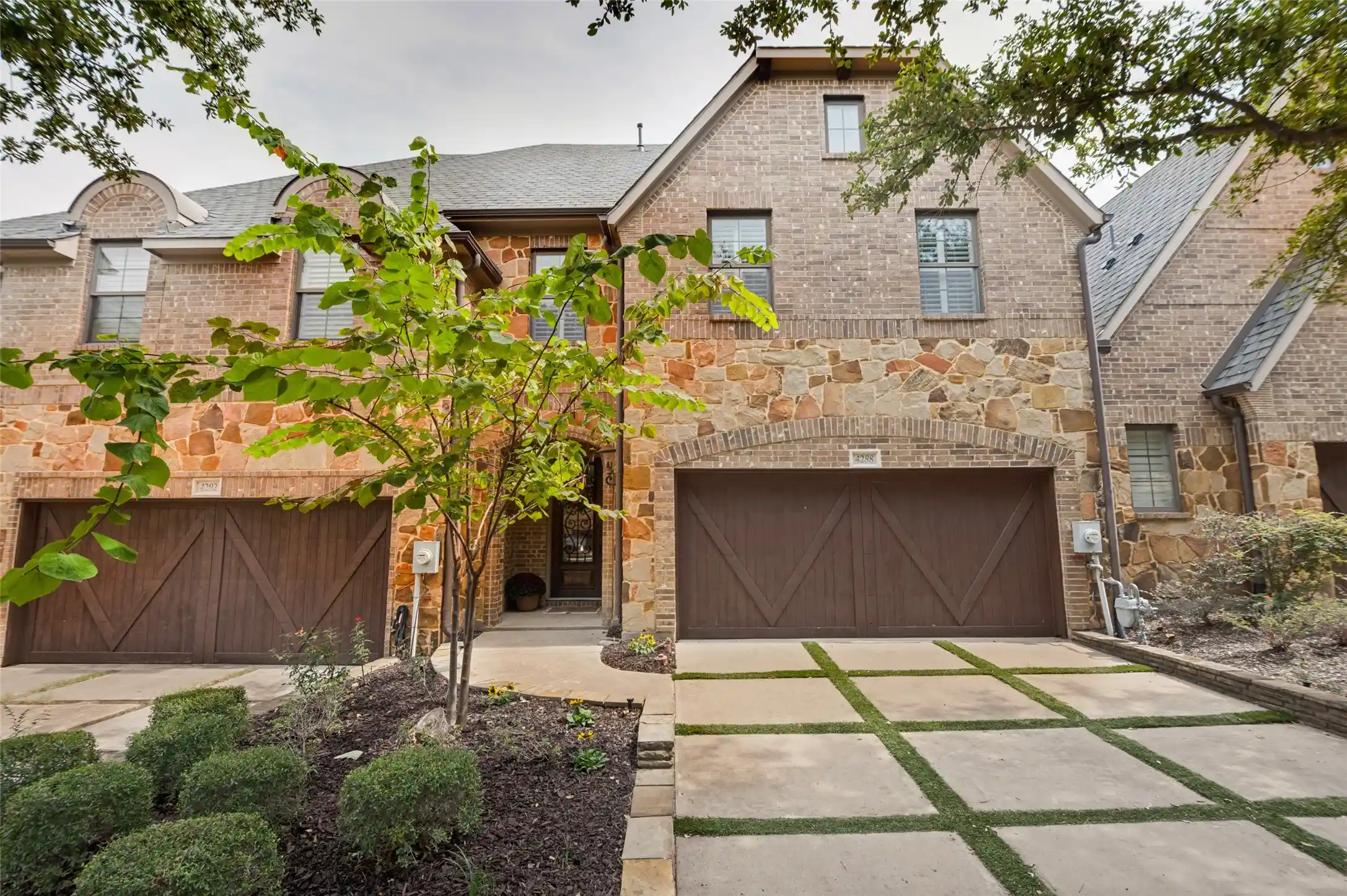 Townhouse for sale at 4288 Haskell Dr, Carrollton, TX 75010 | MLS# 21382530