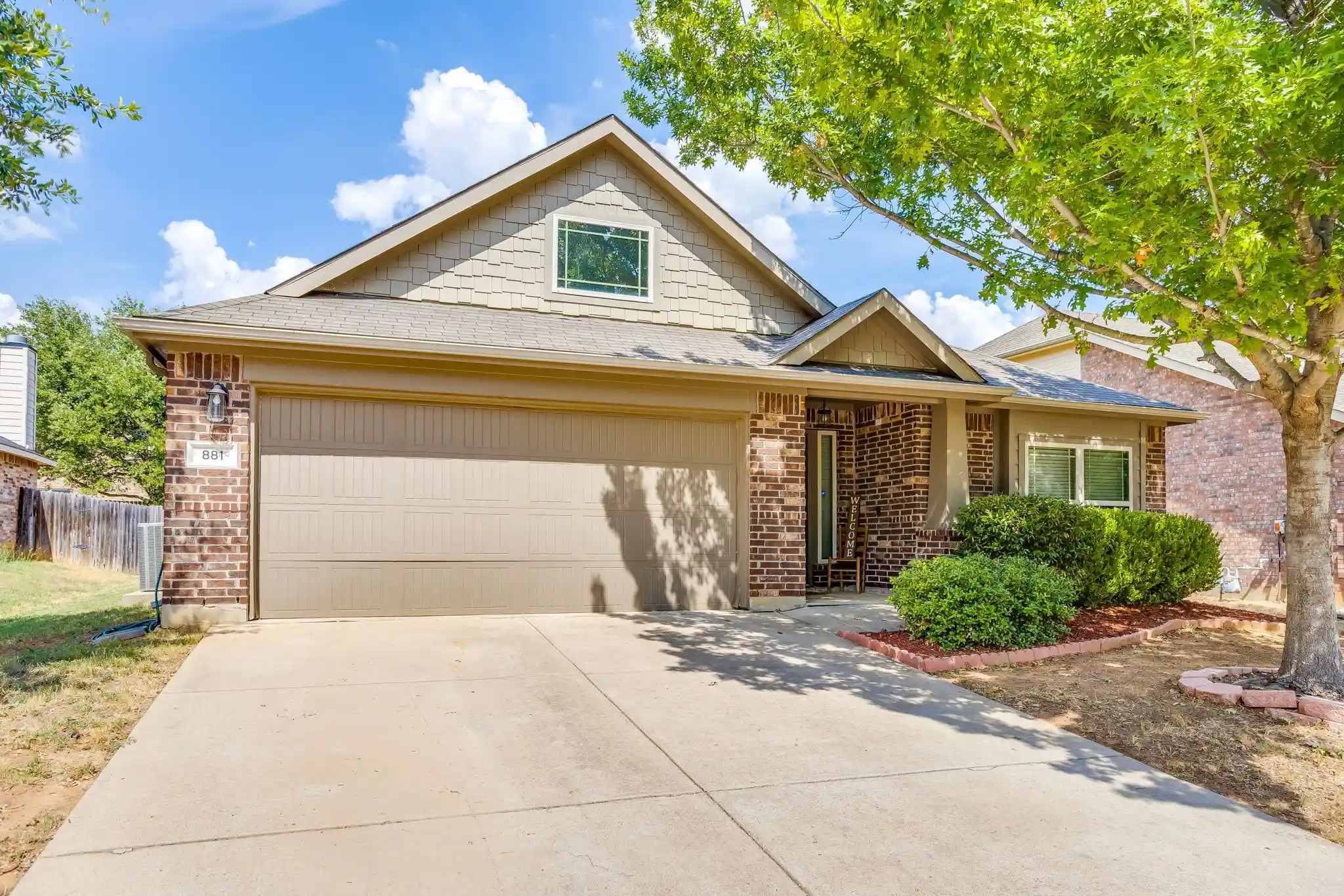 Photo 1 of Sale Pending at 881 Oarlock Dr, Crowley, TX 76036 | MLS# 21393267 | Listing updated on 2026-10-19