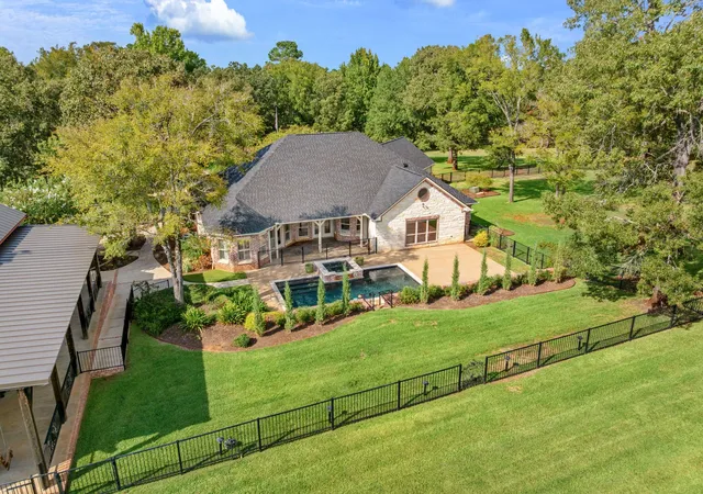 Photo 1 of Single family home for sale at 1125 County Rd 1401, Jacksonville, TX 75766 | MLS# 21394884 | Listing updated on 2026-09-29