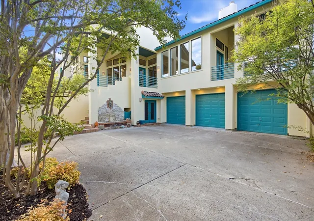 Photo 4 of Single family home for sale at 3606 Labrador, Grapevine, TX 76051 | MLS# 21386894 | Listing updated on 2026-09-25