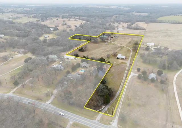 Photo 1 of Single family home for sale at 30120 N Highway 289, Pottsboro, TX 75076 | MLS# 21395379 | Listing updated on 2026-09-25