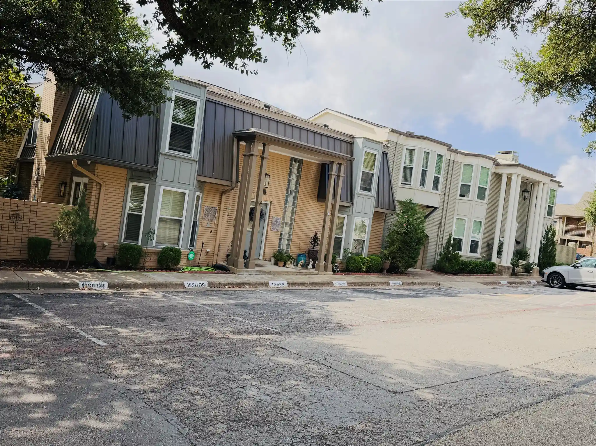 Photo 1 of Condo for sale at 15929 Archwood Ln #1035, Dallas, TX 75248 | MLS# 21395524 | Listing updated on 2026-10-22