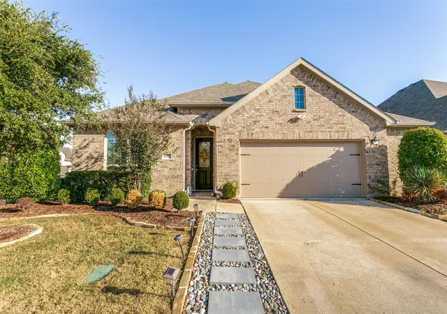 Photo 1 of Single family home for sale at 9401 Excursion Dr, Little Elm, TX 75068 | MLS# 21392431 | Listing updated on 2026-10-09