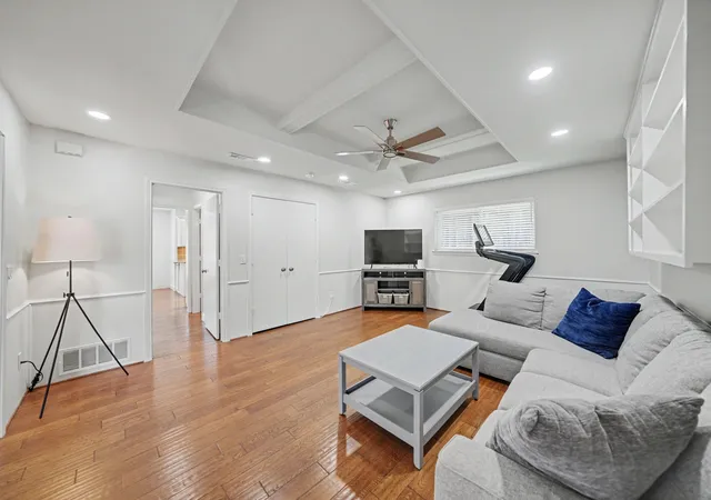 Photo 3 of Single family home for sale at 3625 Matterhorn Dr, Plano, TX 75075 | MLS# 21392022 | Listing updated on 2026-10-08