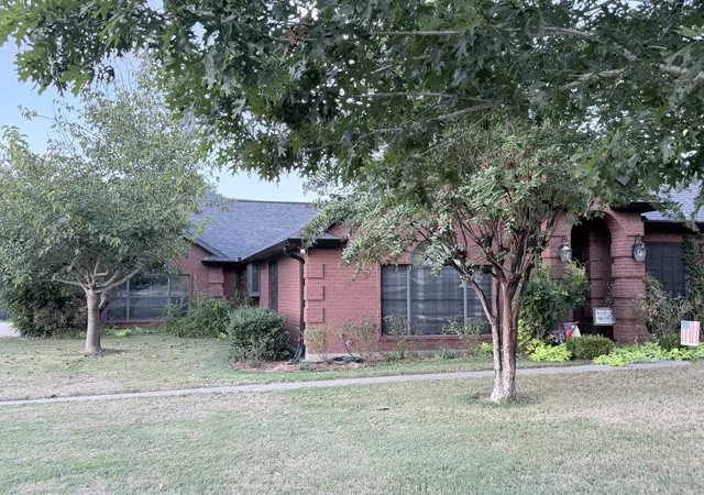 Photo 3 of Single family home for sale at 313 An County Rd #2145, Palestine, TX 75801 | MLS# 21395559 | Listing updated on 2026-09-25