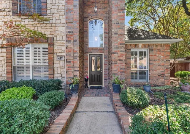 Photo 2 of Single family home for sale at 412 Vasey Oak Dr, Keller, TX 76248 | MLS# 21392545 | Listing updated on 2026-10-03