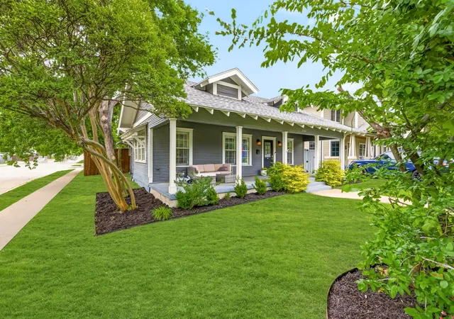 Photo 2 of Single family home for sale at 5701 Velasco Ave, Dallas, TX 75206 | MLS# 21395415 | Listing updated on 2026-09-30
