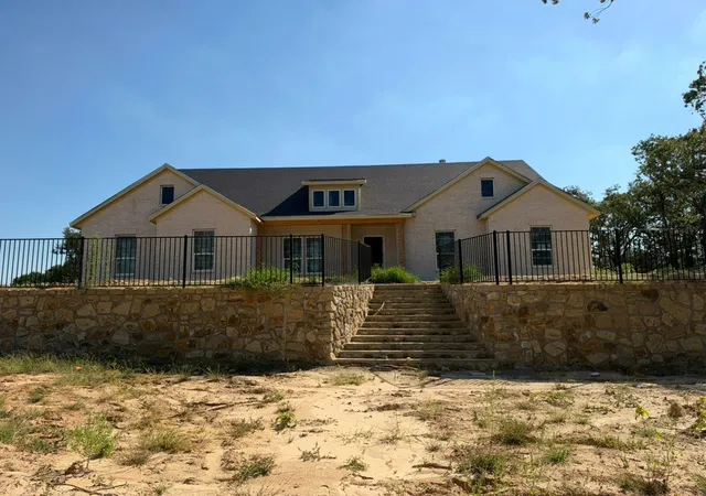 Photo 1 of Single family home for sale at 121 Oak Grv Way, Springtown, TX 76082 | MLS# 21395574 | Listing updated on 2026-10-08