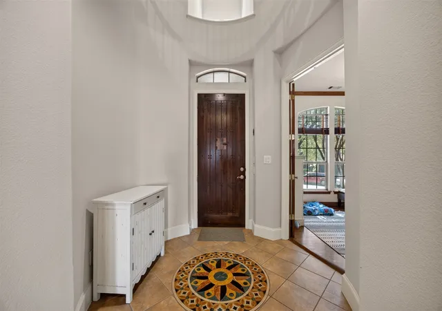 Photo 2 of Single family home for sale at 2101 S Hill Dr, Irving, TX 75038 | MLS# 21385578 | Listing updated on 2026-09-25