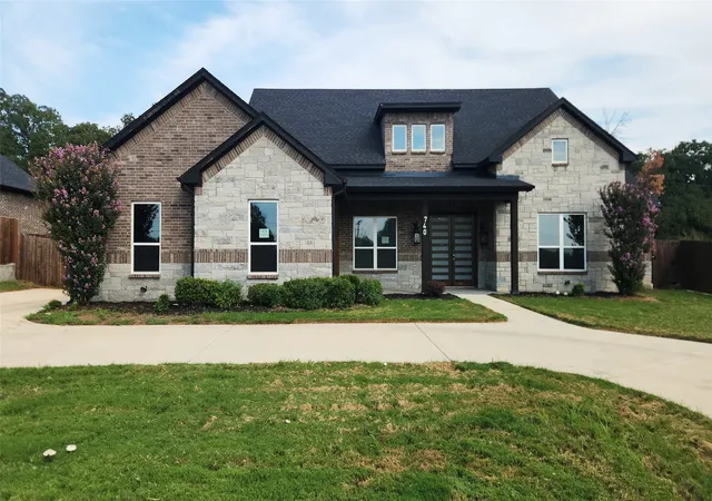 Single family home for sale at 740 Arledge St, Azle, TX 76020 | MLS# 21395582 | Listing updated on 2026-09-25