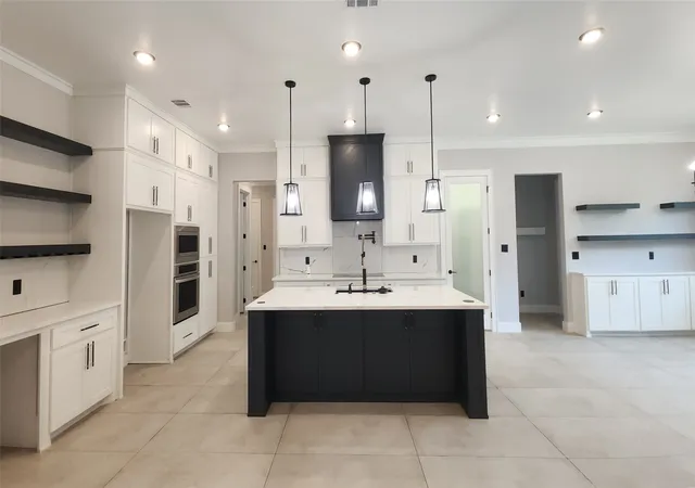 Photo 4 of Single family home for sale at 740 Arledge St, Azle, TX 76020 | MLS# 21395582 | Listing updated on 2026-09-25