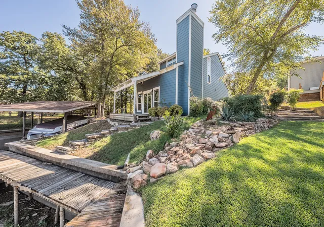 Photo 1 of Single family home for sale at 508 Harbor Dr S, Azle, TX 76020 | MLS# 21395603 | Listing updated on 2026-10-07