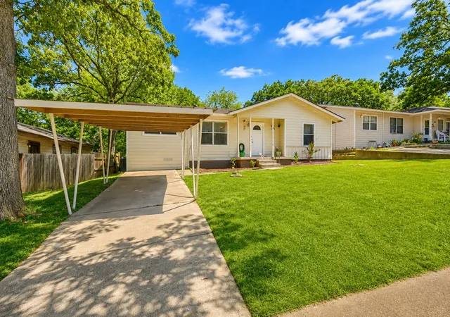 Photo 2 of Single family home for sale at 1111 Ridgewood Rd, Denison, TX 75020 | MLS# 21336999 | Listing updated on 2026-09-25