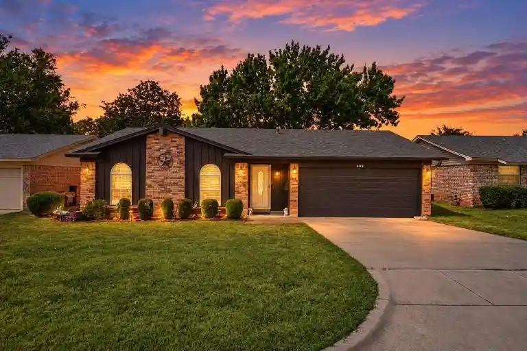 Photo 1 of Sale Pending at 409 Arthur Dr, Hurst, TX 76053 | MLS# 21394564 | Listing updated on 2026-10-19