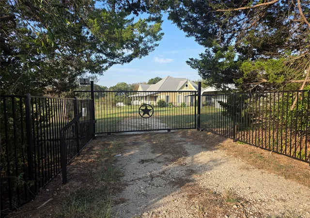 Photo 1 of Single family home for sale at 1292 Fm 1365, Mexia, TX 76667 | MLS# 21380362 | Listing updated on 2026-09-25