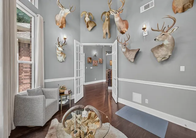 Photo 4 of Single family home for sale at 308 Familia Ct, Azle, TX 76020 | MLS# 21394526 | Listing updated on 2026-09-26