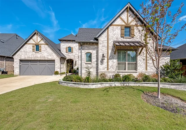Photo 2 of Single family home for sale at 311 Waters Edge Dr, Argyle, TX 76226 | MLS# 21392668 | Listing updated on 2026-10-09