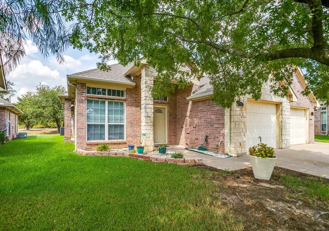 Photo 3 of Single family home for sale at 501 S Old Betsy Rd #7, Keene, TX 76059 | MLS# 21395549 | Listing updated on 2026-10-08