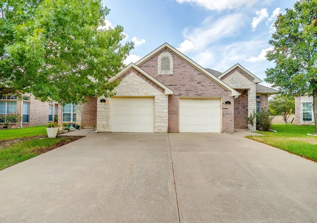 Photo 3 of Single family home for sale at 501 S Old Betsy Rd #7, Keene, TX 76059 | MLS# 21395549 | Listing updated on 2026-10-08