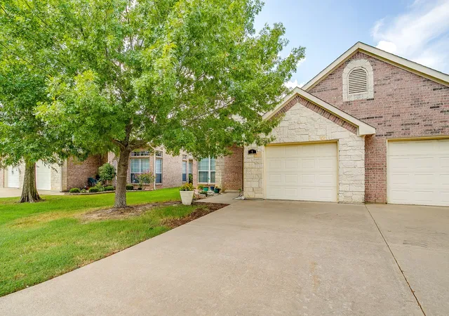 Photo 4 of Single family home for sale at 501 S Old Betsy Rd #7, Keene, TX 76059 | MLS# 21395549 | Listing updated on 2026-10-08