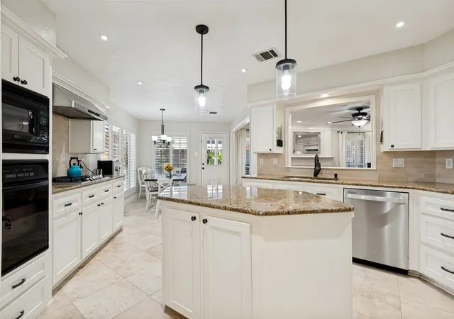 Photo 3 of Single family home for sale at 1803 Weanne Dr, Richardson, TX 75082 | MLS# 21394606 | Listing updated on 2026-10-06