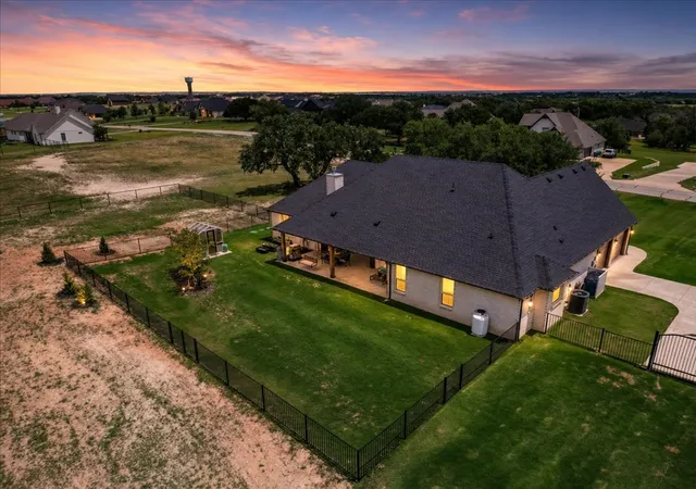 Photo 3 of Single family home for sale at 161 Helton Dr, Granbury, TX 76049 | MLS# 21395666 | Listing updated on 2026-10-08