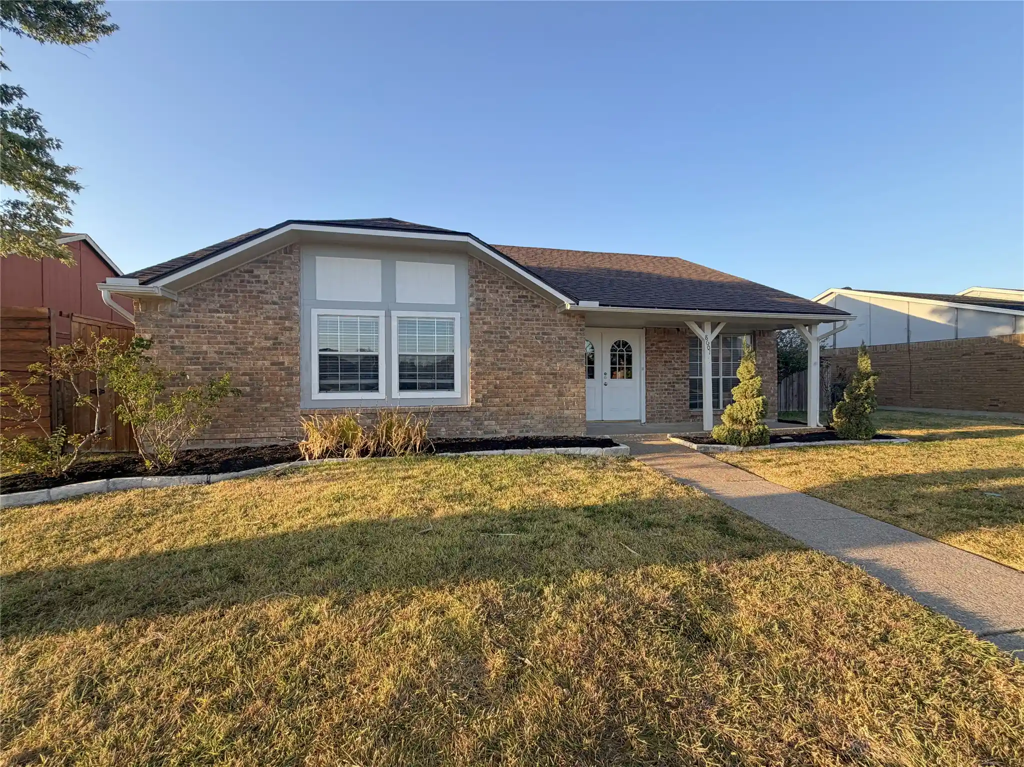 Photo 1 of Sale Pending at 8601 Woodside Rd, Rowlett, TX 75088 | MLS# 21395694 | Listing updated on 2026-10-22