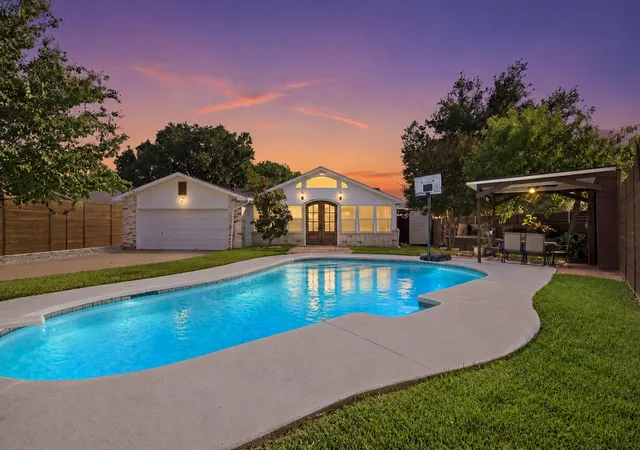 Photo 1 of Single family home for sale at 5037 Blue Glen Dr, The Colony, TX 75056 | MLS# 21395716 | Listing updated on 2026-10-10