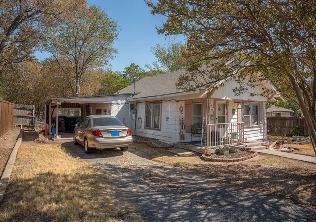 Photo 3 of Single family home for sale at 6613 Routt St, Fort Worth, TX 76112 | MLS# 21385660 | Listing updated on 2026-10-04