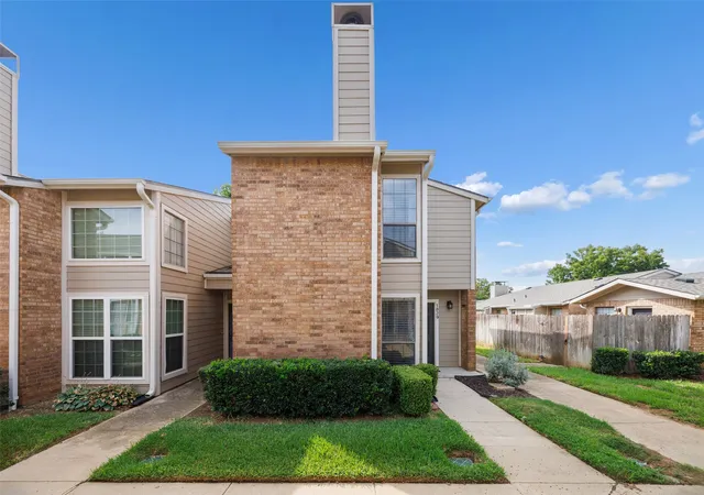Photo 2 of Condo for sale at 1829 Maplewood Trl, Colleyville, TX 76034 | MLS# 21395760 | Listing updated on 2026-10-09