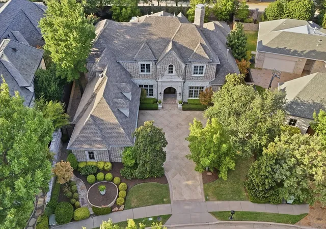 Photo 1 of Sale Pending at 20 Armstrong Dr, Frisco, TX 75034 | MLS# 21391933 | Listing updated on 2026-10-04