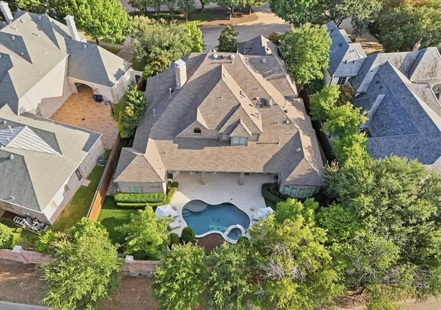 Photo 2 of Sale Pending at 20 Armstrong Dr, Frisco, TX 75034 | MLS# 21391933 | Listing updated on 2026-10-04