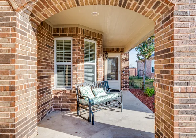 Photo 3 of Single family home for sale at 1216 Troon Dr, Frisco, TX 75036 | MLS# 21393651 | Listing updated on 2026-09-26