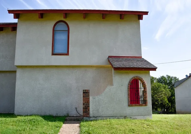 Photo 4 of Multi family home for sale at 143 Private Rd 1509, Bridgeport, TX 76426 | MLS# 21390209 | Listing updated on 2026-09-26