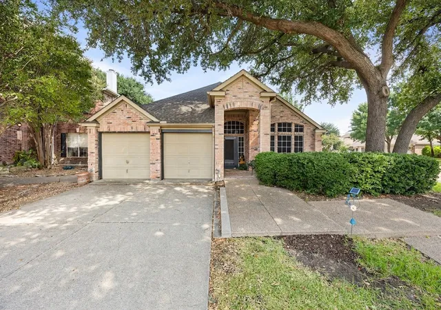 Photo 1 of Single family home for sale at 6712 Braeview Dr, Fort Worth, TX 76137 | MLS# 21395841 | Listing updated on 2026-09-26