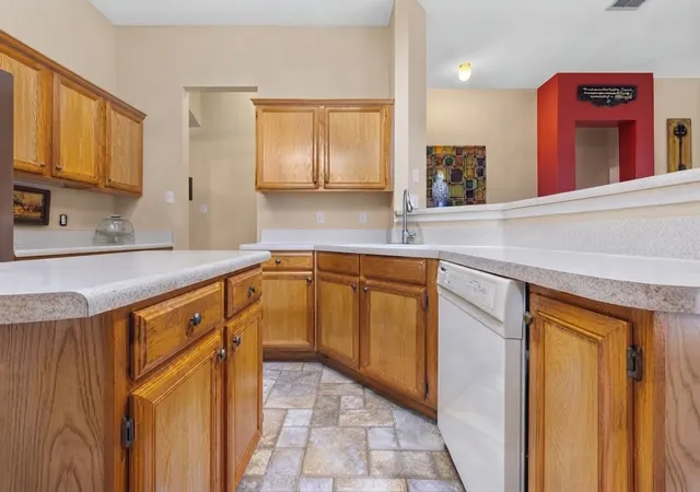 Photo 3 of Single family home for sale at 6712 Braeview Dr, Fort Worth, TX 76137 | MLS# 21395841 | Listing updated on 2026-09-26