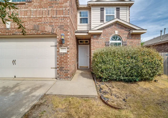 Photo 1 of Single family home for sale at 2045 Gardenia Dr, Forney, TX 75126 | MLS# 21395899 | Listing updated on 2026-10-08