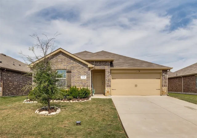 Photo 2 of Single family home for sale at 175 Seabiscuit Dr, Caddo Mills, TX 75135 | MLS# 21395721 | Listing updated on 2026-09-26