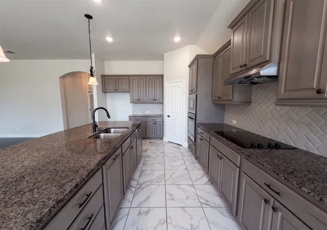 Photo 2 of Single family home for sale at 130 Red Pine Dr, Red Oak, TX 75154 | MLS# 21395933 | Listing updated on 2026-10-10