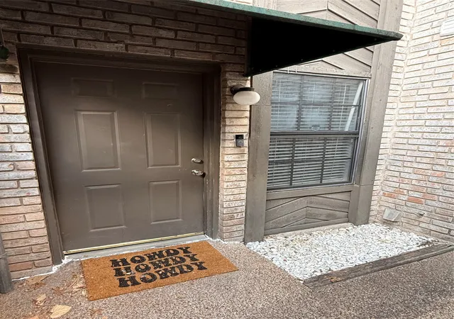 Photo 1 of Condo for sale at 1915 S 10th Street, Waco, TX 76706 | MLS# 21394736 | Listing updated on 2026-09-26