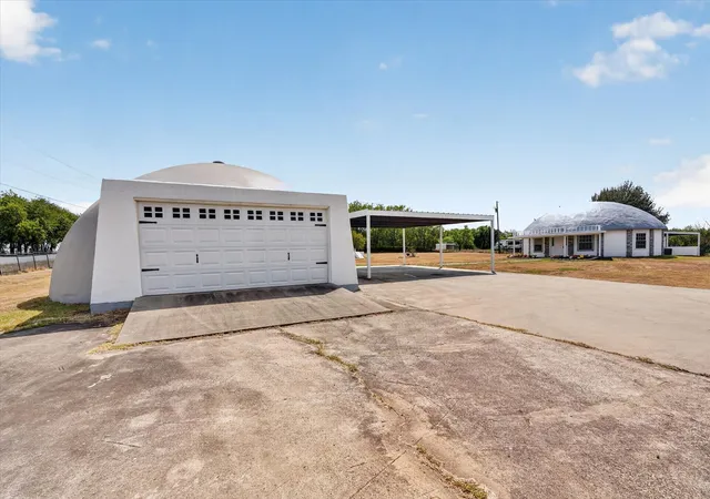 Photo 3 of Single family home for sale at 9530 Johns Rd, Alvarado, TX 76009 | MLS# 21395669 | Listing updated on 2026-10-09