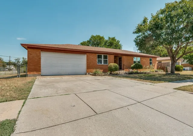 Photo 1 of Single family home for sale at 5020 Susan Lee Ln, North Richland Hills, TX 76180 | MLS# 21391906 | Listing updated on 2026-09-26